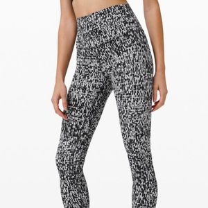 NWT Lululemon Align size 4 28” inseam